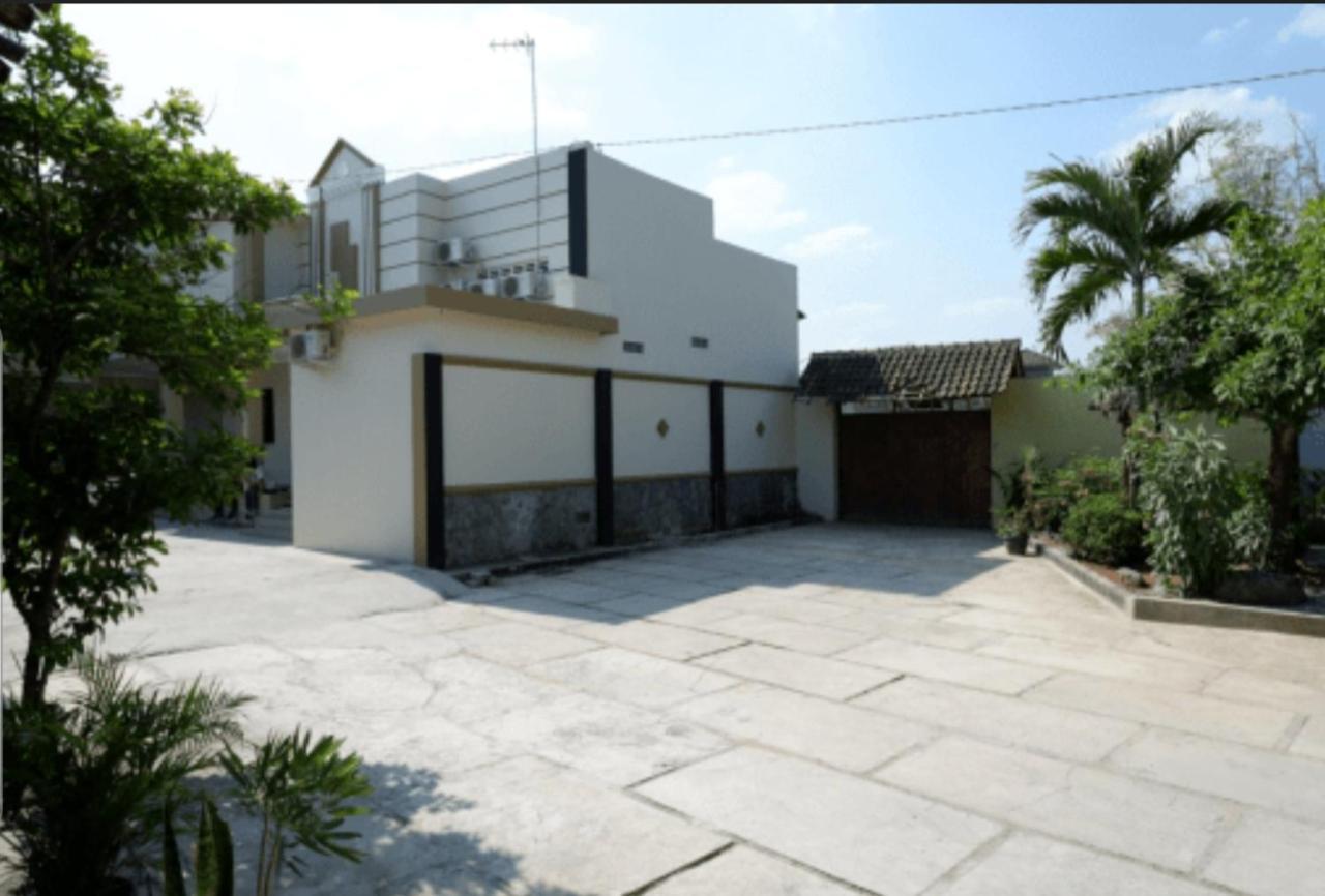 Villetta House Syariah Kudus Exterior foto